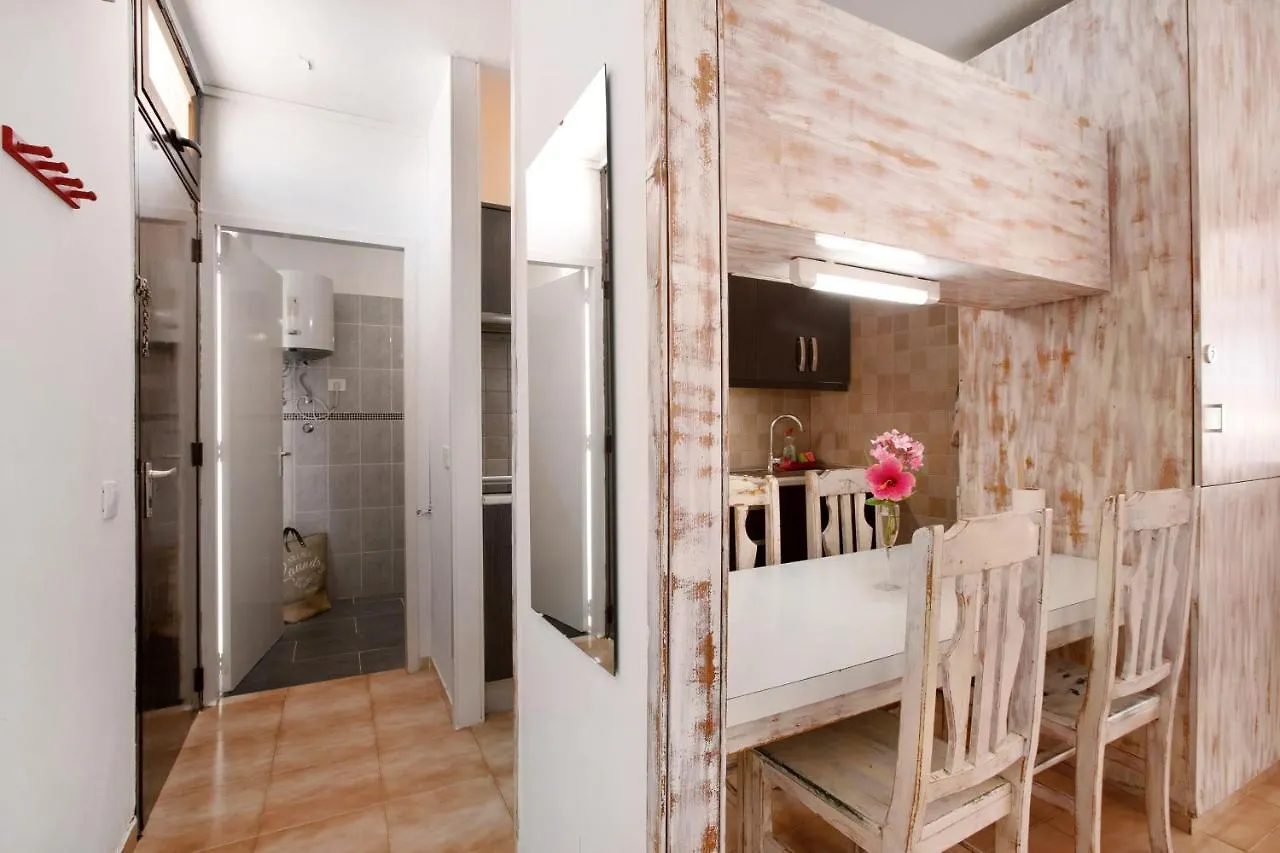 Ten-Bel Spring Time Apartment Arona